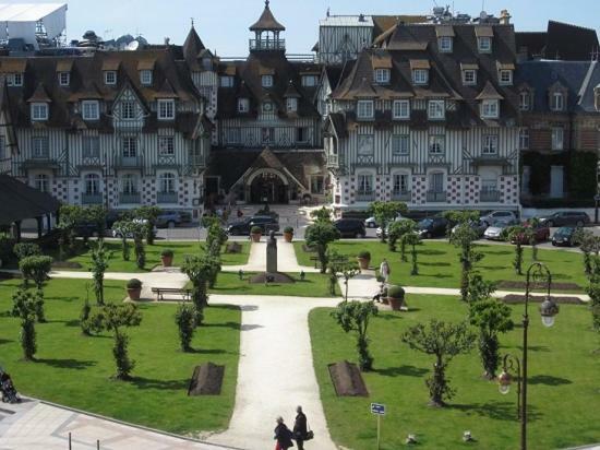 Appartements A Deauville Dans Triangle D'Or 외부 사진